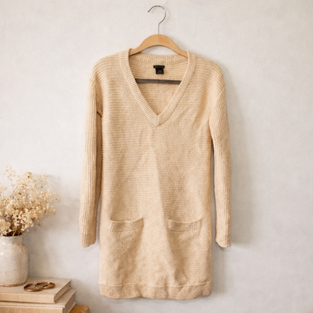 Club Monaco 100% Wool Sweater Dress Size XS Long Sleeve Mini V Neck
